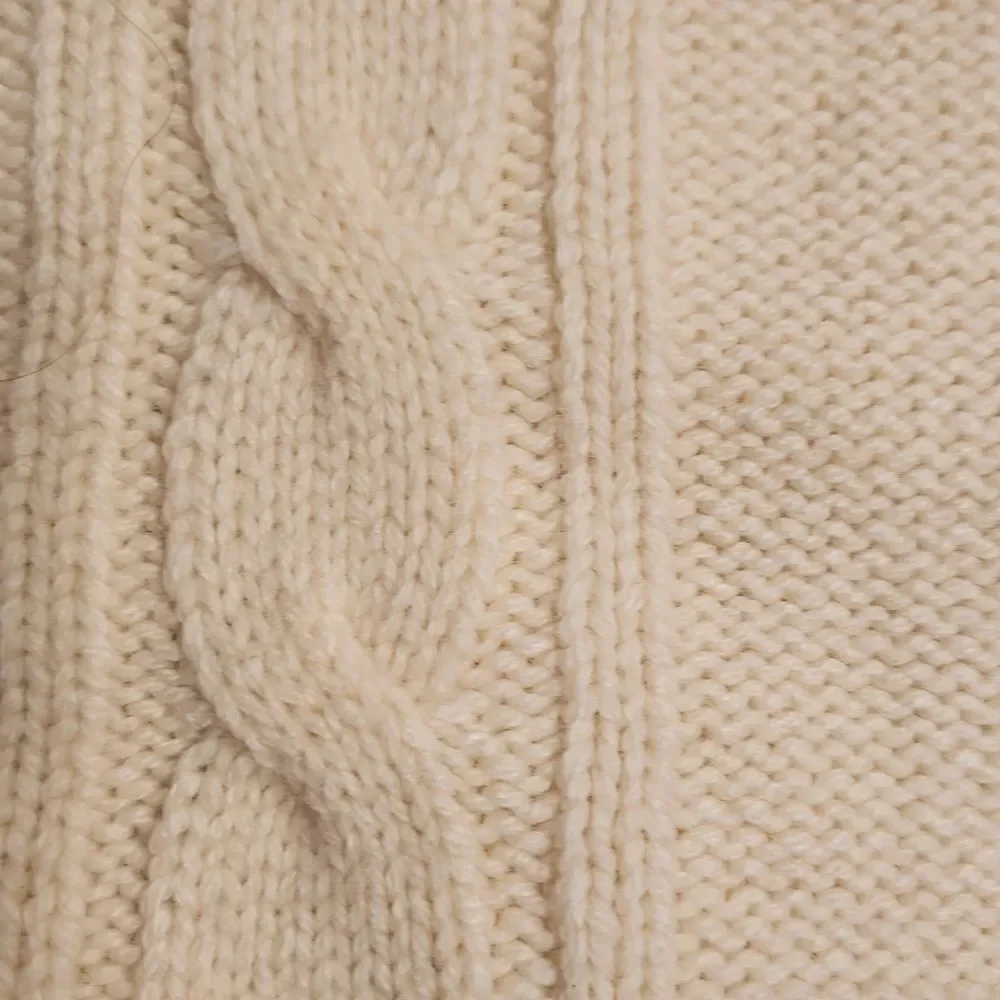 NWOT J. Crew wool blend cable knit winter scarf